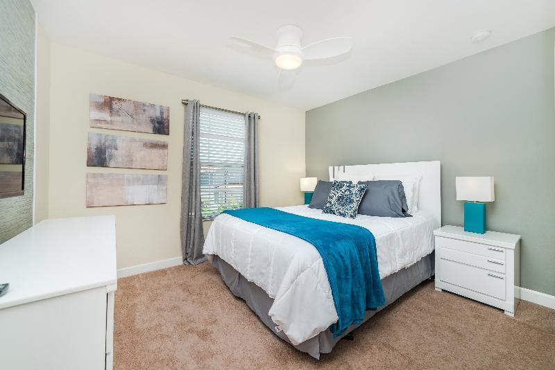 Paradise Palms Deluxe Homes