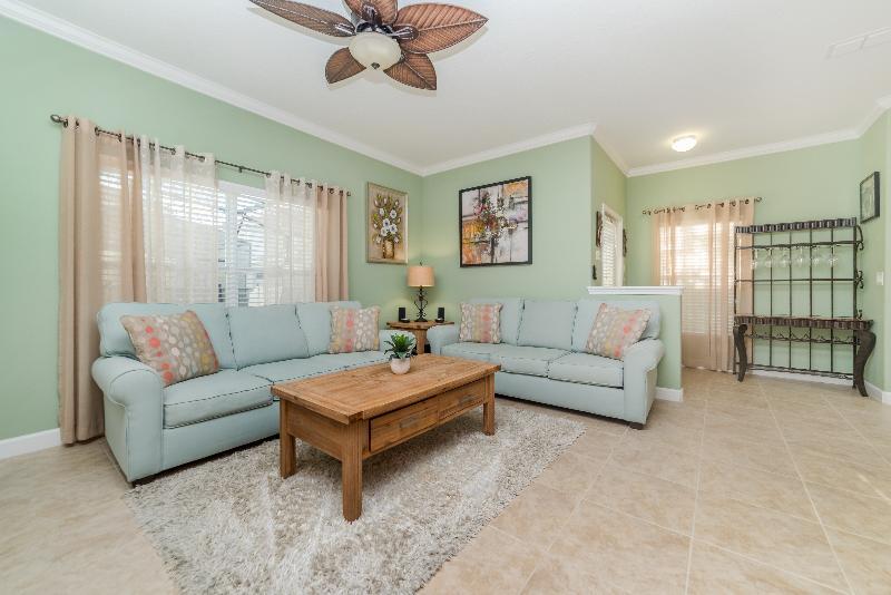 Paradise Palms Deluxe Homes