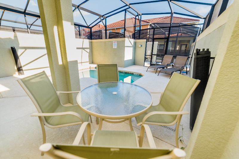 Resort Paradise Palms Deluxe Homes