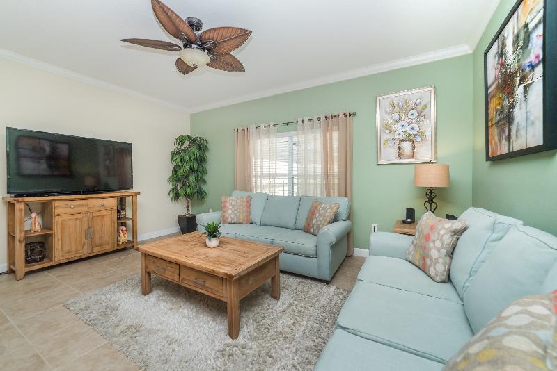 Paradise Palms Deluxe Homes