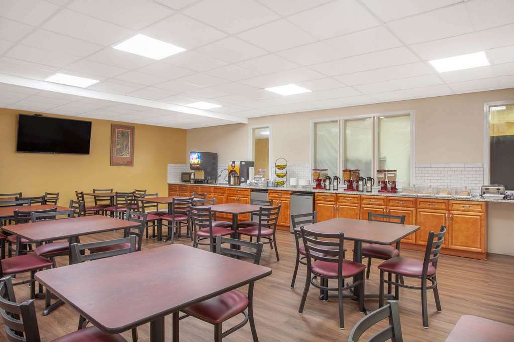 Hotel Stayable East 2*