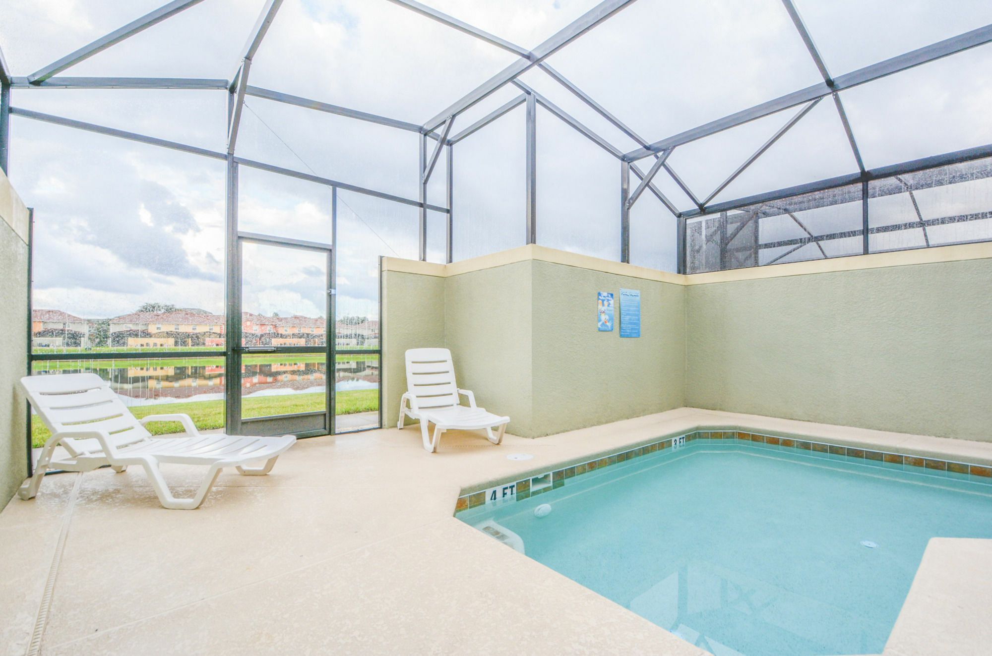 Resort Paradise Palms By Vhc Group Four Corners