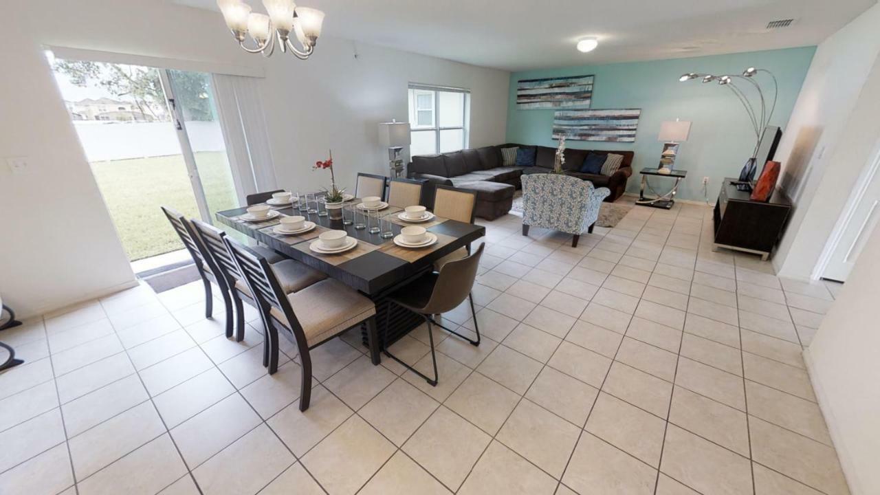 Crystal Cove 4 Bedroom Vacation 1527 Holiday home Kissimmee