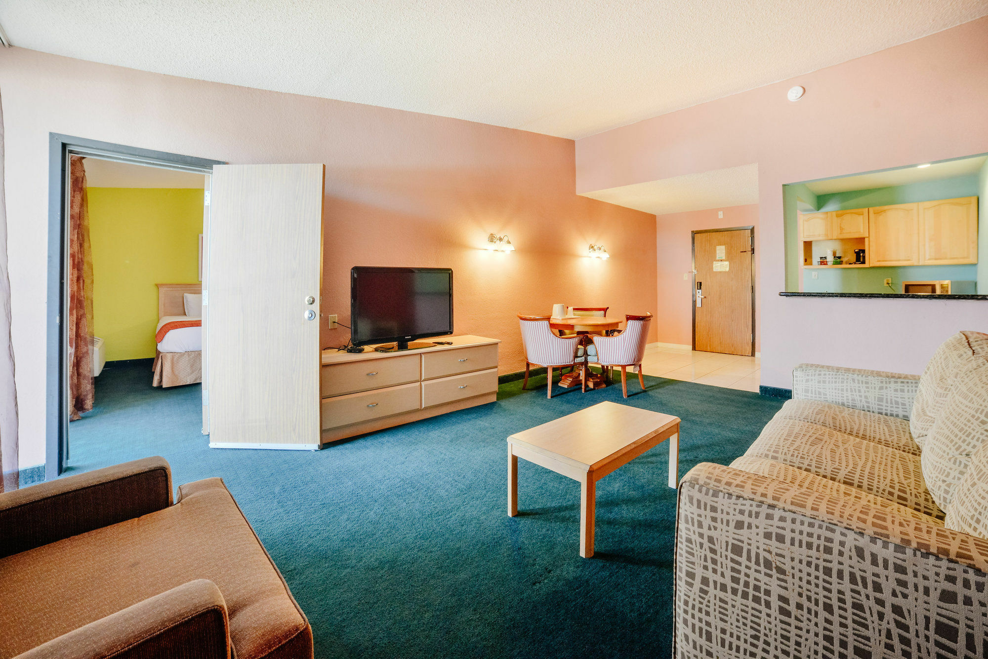 Stayable East Hotel