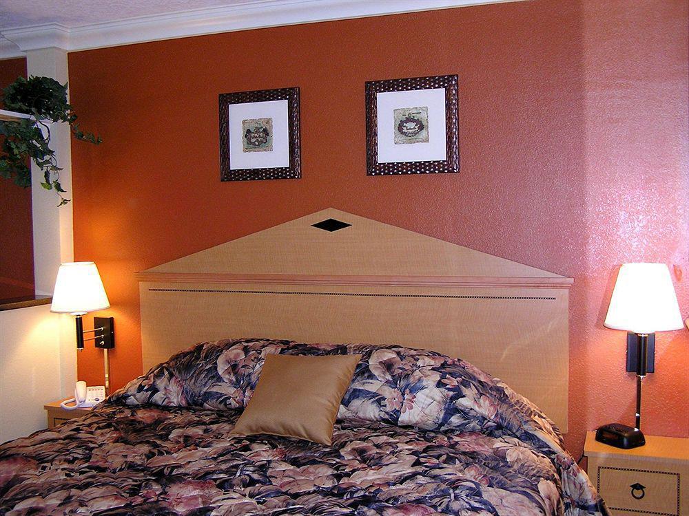 Hotel Days By Wyndham West Kissimmee