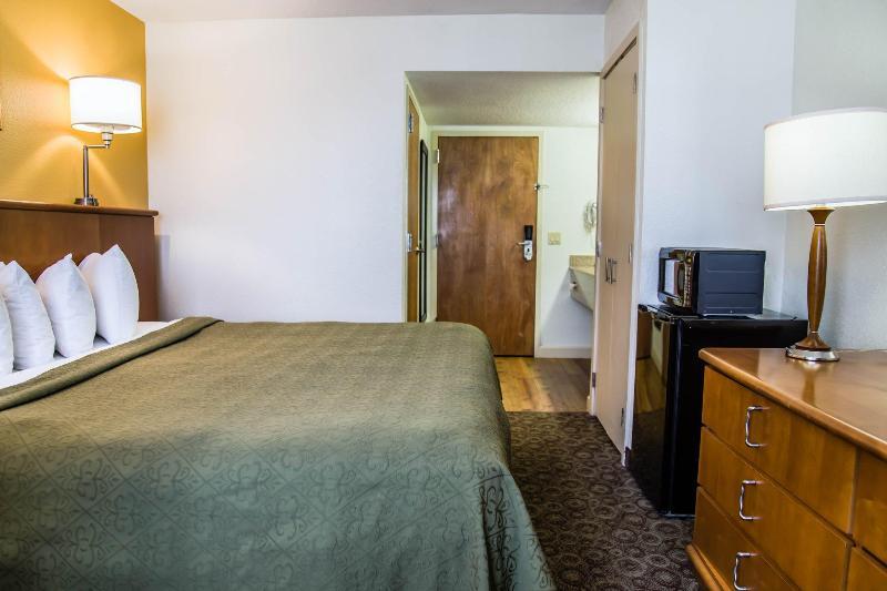 Hotel Spark By Hilton Near Universal Orlando