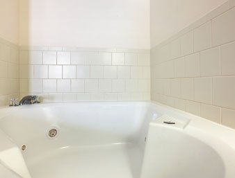 Lakeland Hotel Inn